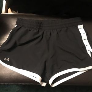 Under amour black workout shorts